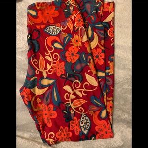 Lularoe Floral Paisley Leggings TC ❤️